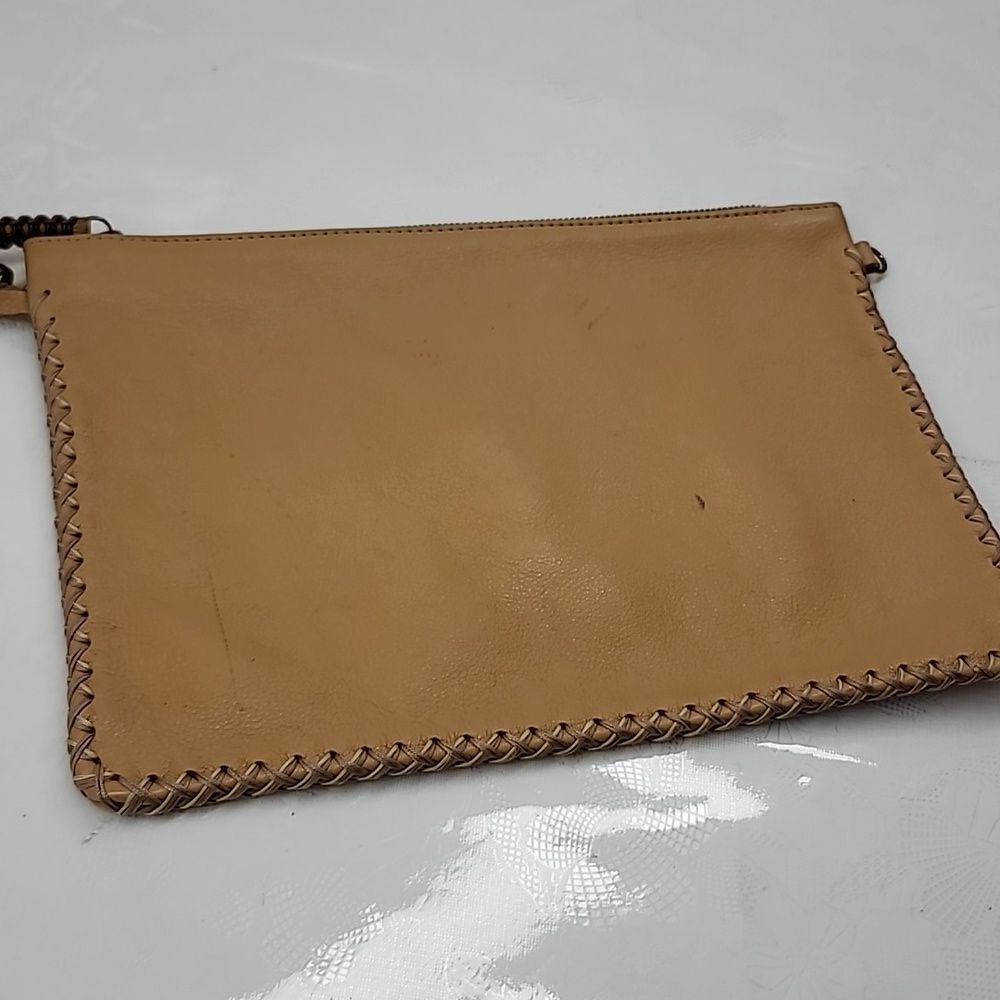 Calista Maxi Pochette In Tan - Picture 5 of 10